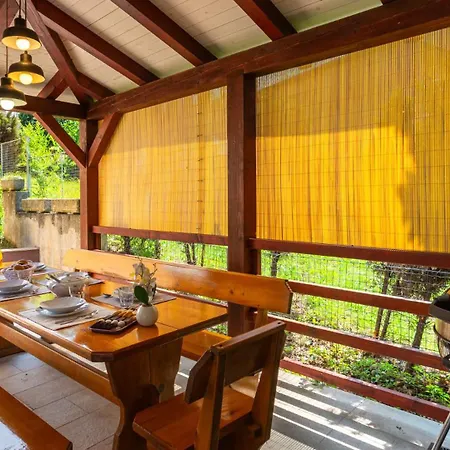 House Luka By Guide Villa *