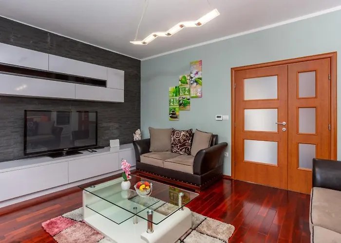 House Luka By Guide *